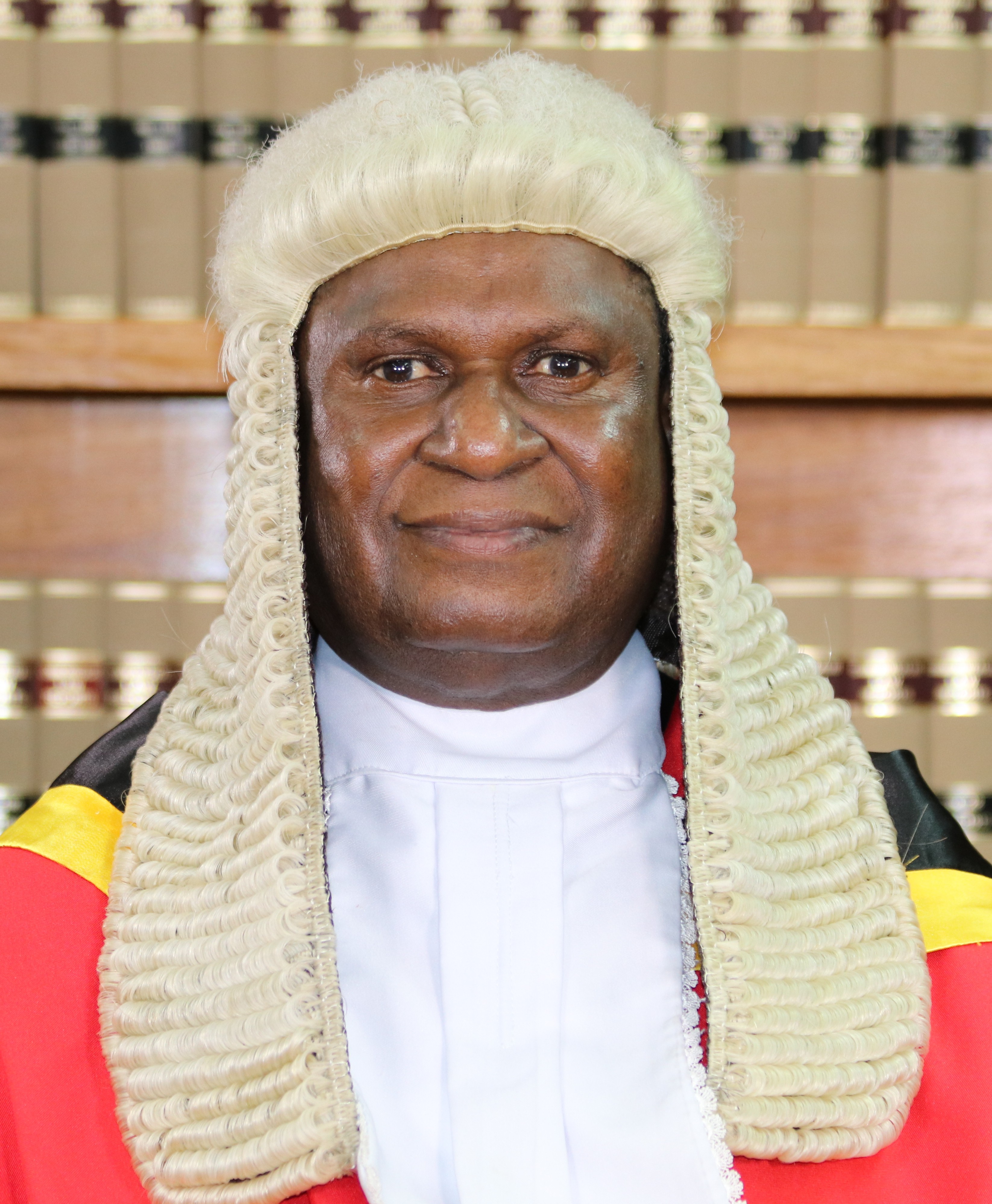 1 Chief Justice Sir Gibbs Salika GCL KBE CSM OBE